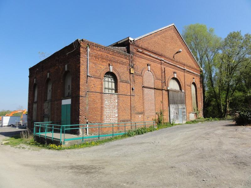 Le bâtiment de la machine d'extraction de la fosse Boca des mines de Douchy.