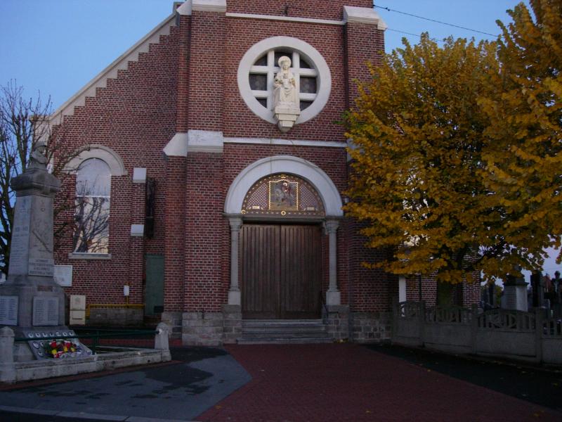 Photo de l'église Saint-Martin, à Ennetières-en-Weppes, en région Hauts-de-France. 