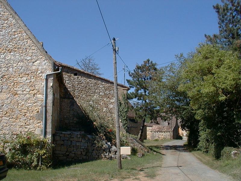 Vue de la commune de Faux, dans le département de la Dordogne .