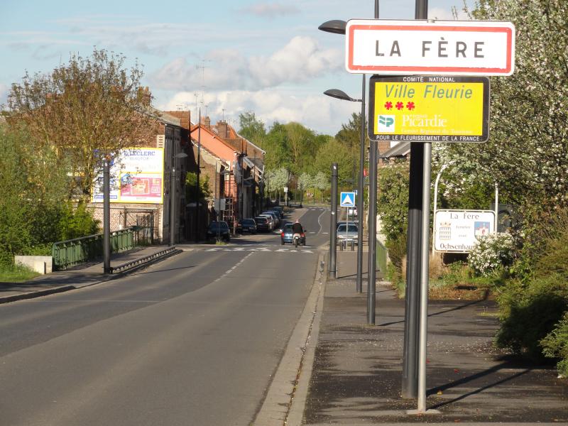 Panneau de la ville de La Fère, dans le département de l'Aisne, en région Hauts-de-France, France.