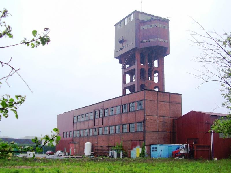 Ancien carreau de mine de Folschviller (puits 1), inscrit au titre des Monuments historiques.