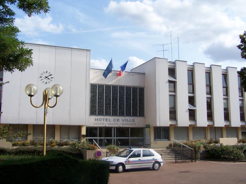  Hôtel de ville.