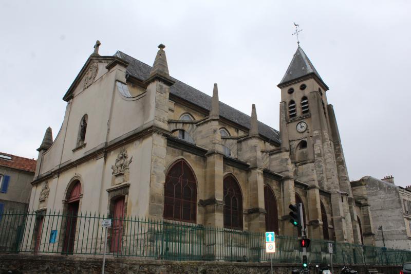 Photo de l'église  Saint-Germain-l'Auxerrois à Fontenay-sous-Bois, en région Île-de-France. 