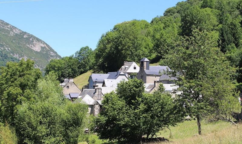 Vue du village de Fréchet-Aure.
