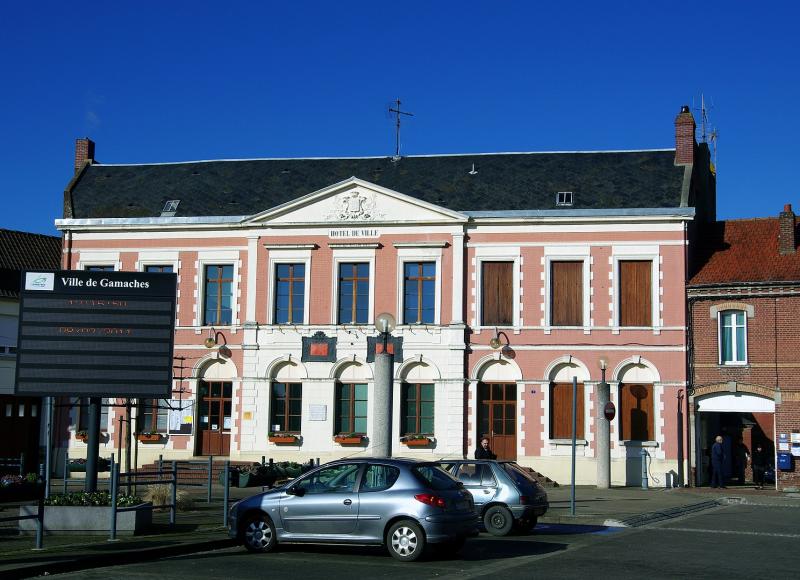  L'hôtel-de-ville de Gamaches.
