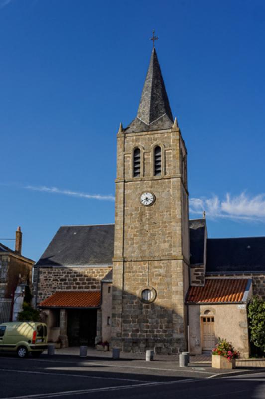 Église Saint-Maixent à Geay, dans le département des Deux-Sèvres .