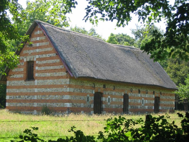 Photo d'une ferme ancienne de Gonfreville-l'Orcher, en région Normandie. 
