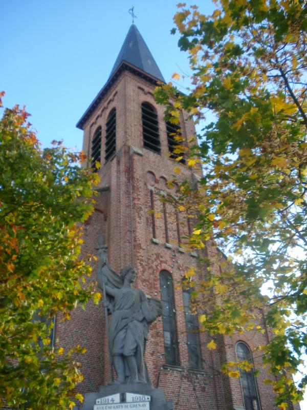 Vue de l'église Notre-Dame-du-Mont-Carmel de Grenay.