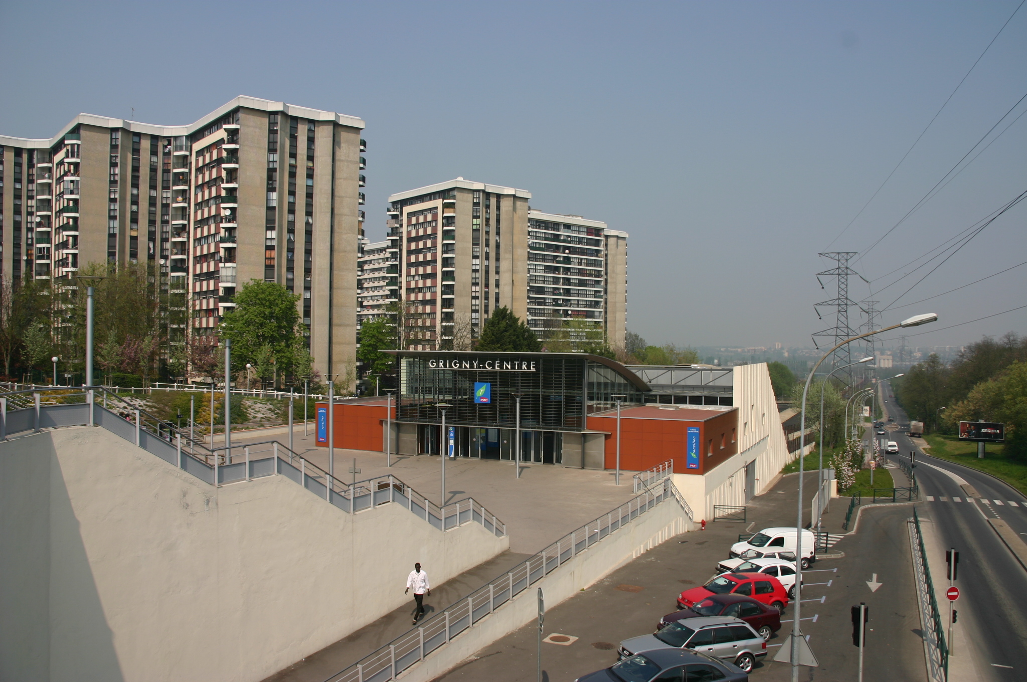 La Gare de Grigny-Centre , Grigny, département de l'Essonne, France