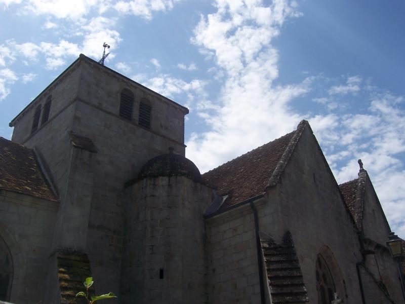  L'église de La Guiche, dans le département de Saône-et-Loire.