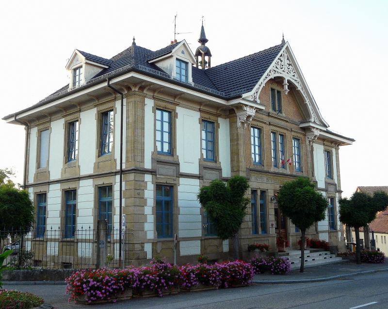 La mairie d'Helfrantzkirch.