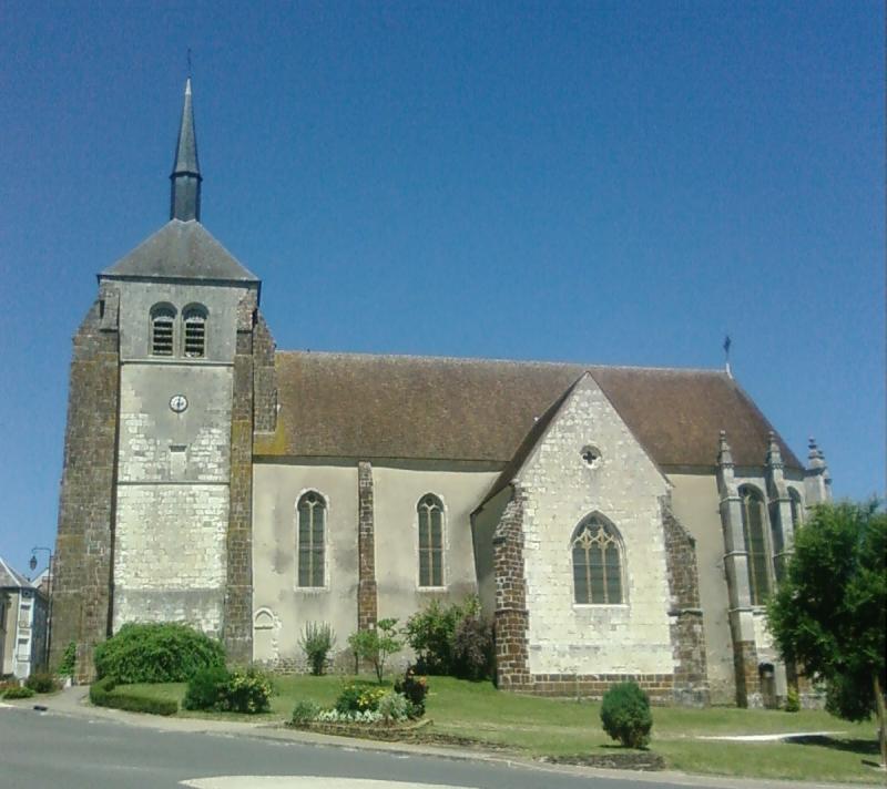 Photographie de l'église Saint-Aignan de Jars, dans le département du Cher.