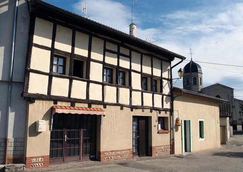 Maison à pans de bois à Lent, dans le département de l'Ain.