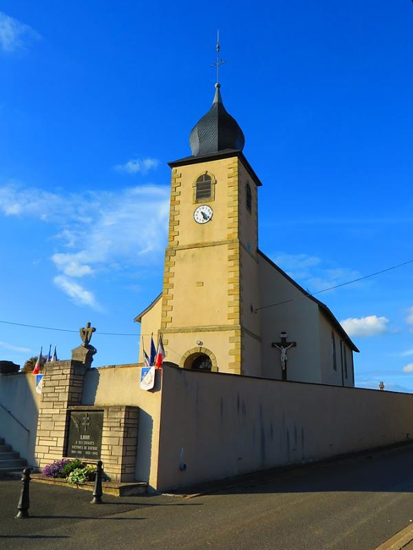 L'église Saint-Pierre-aux-Liens à Lhor, dans le département de la Moselle.