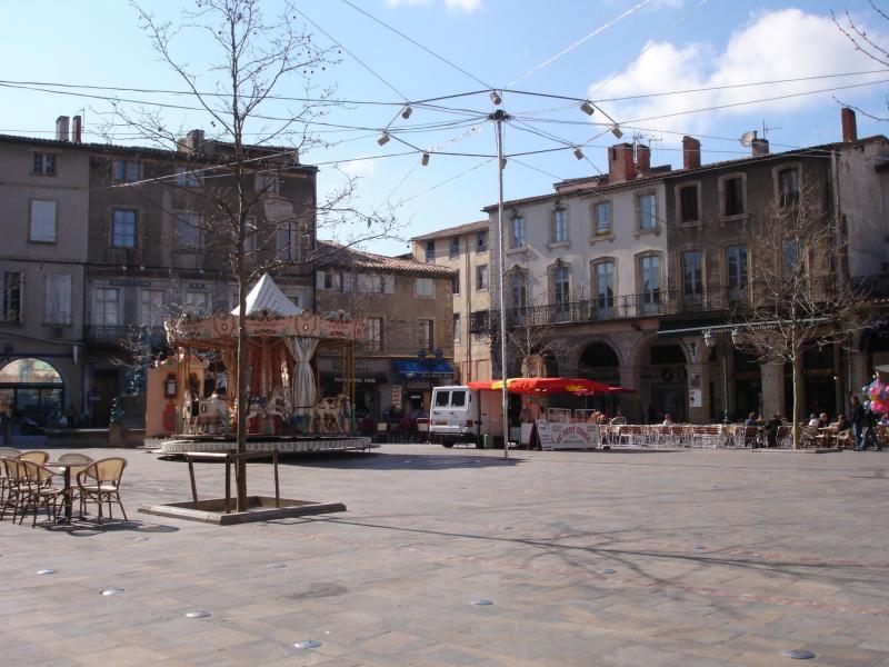 Place de la République à Limoux.