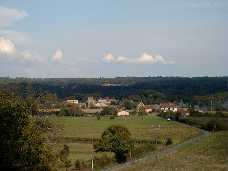 Le village de Lolme.