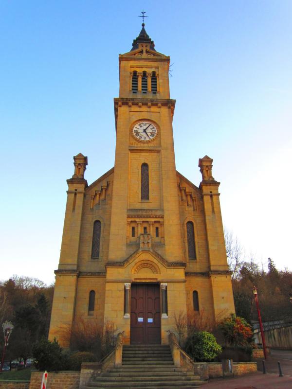 Photo de l'église Saint-Laurent de Longlaville, en région Grand-Est. 