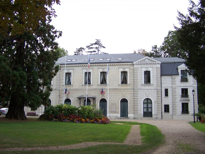 Mairie de Louveciennes.