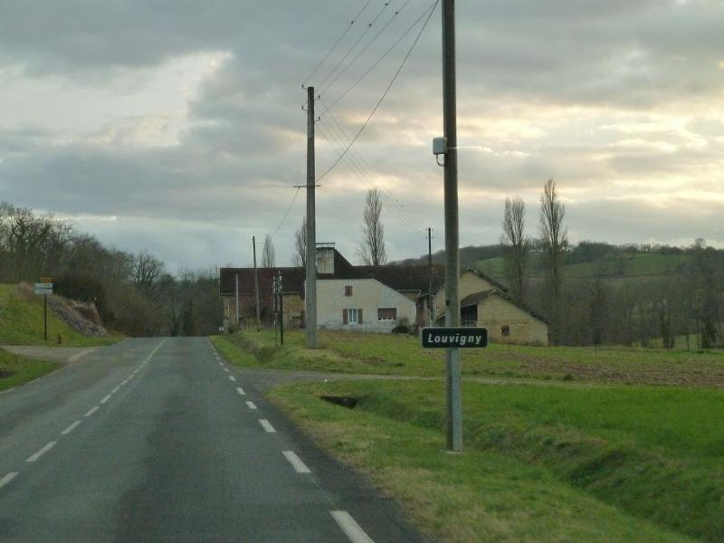  Entrée du village de Louvigny.