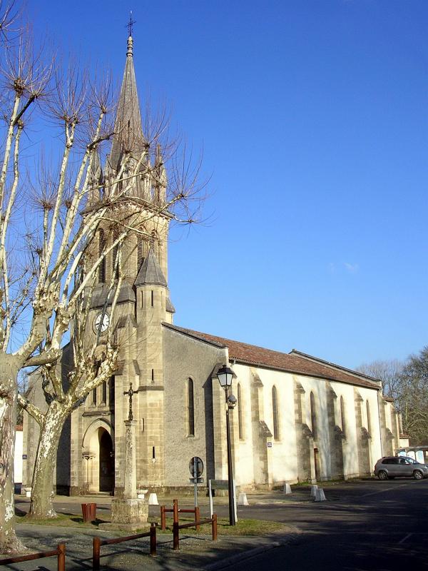 Église Saint-Jean-Baptiste de Luxey, dans le département des Landes.