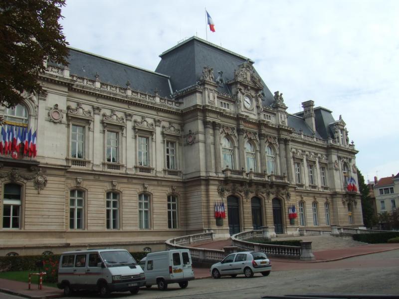 La préfecture du Rhône située dans le 3e arrondissement de Lyon, dans le département du Rhône, en région Auvergne-Rhône-Alpes.