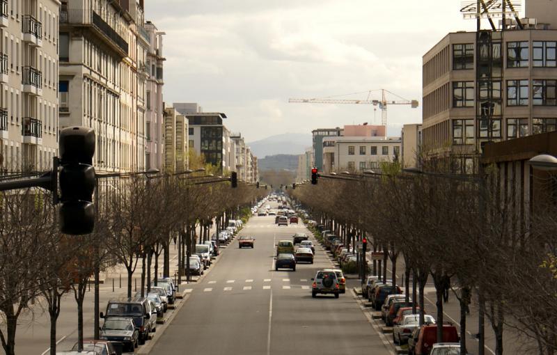 L'avenue Jean-Jaurès vers le sud à Gerlan est située dans le 7e arrondissement de la commune française de Lyon, dans le département du Rhône, en région Auvergne-Rhône-Alpes.