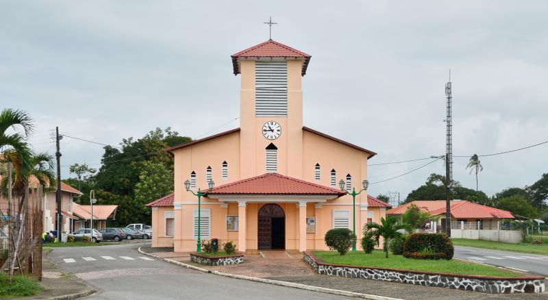 Église Saint-Jean-Baptiste de Tonate à Macouria, dans le département et la région de la Guyane