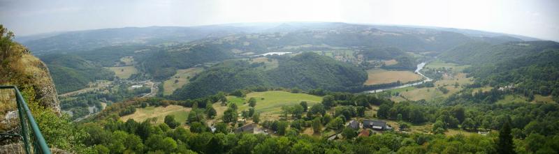 La vallée de la Dordogne et le lac de Madic vus des 