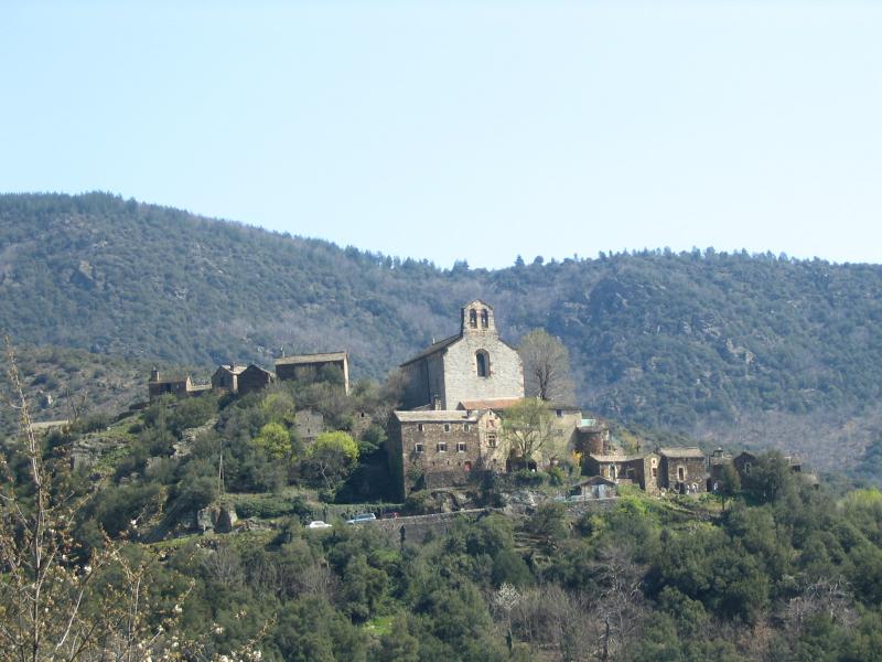L'église de Thines sur la commune de Malarce-sur-la-Thines. Classée monument historique par liste de 1862.