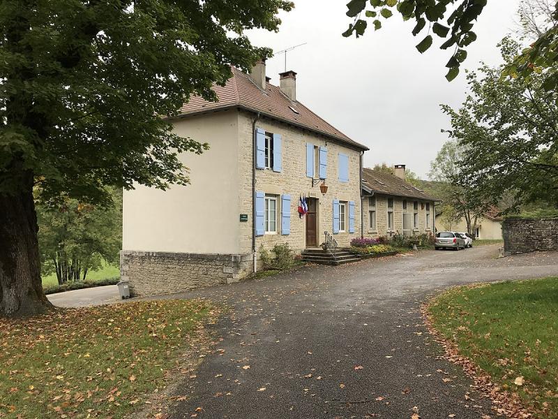 La mairie de Marigna-sur-Valouse, dans le département du Jura.