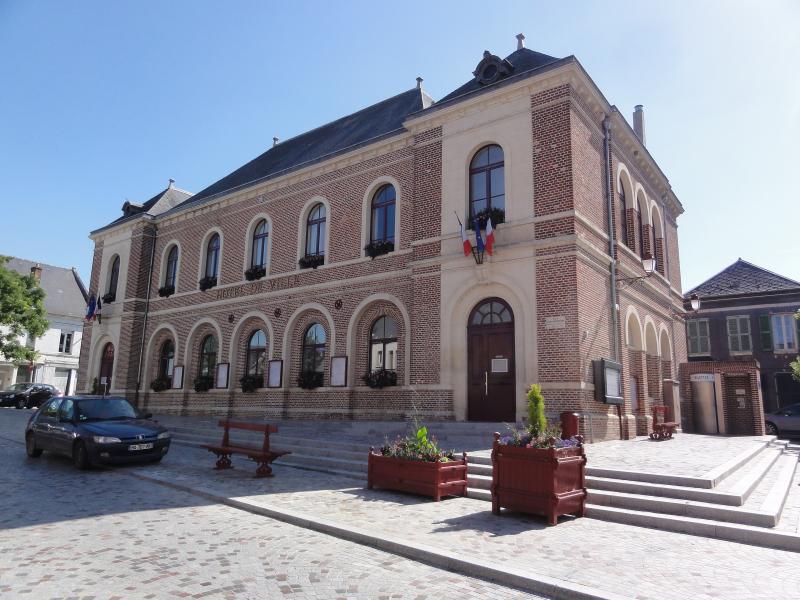  La mairie de Marle.