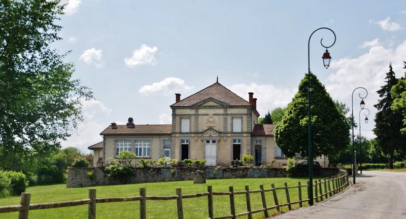 Mairie des Mars, dans le département de la Creuse.