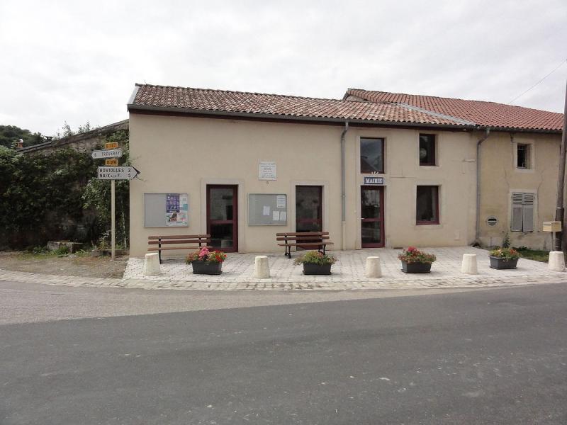  La mairie de Marson-sur-Barboure.