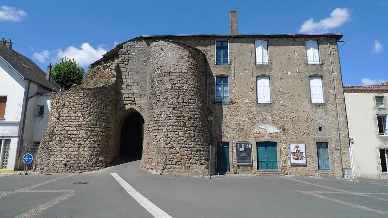 Mauléon.