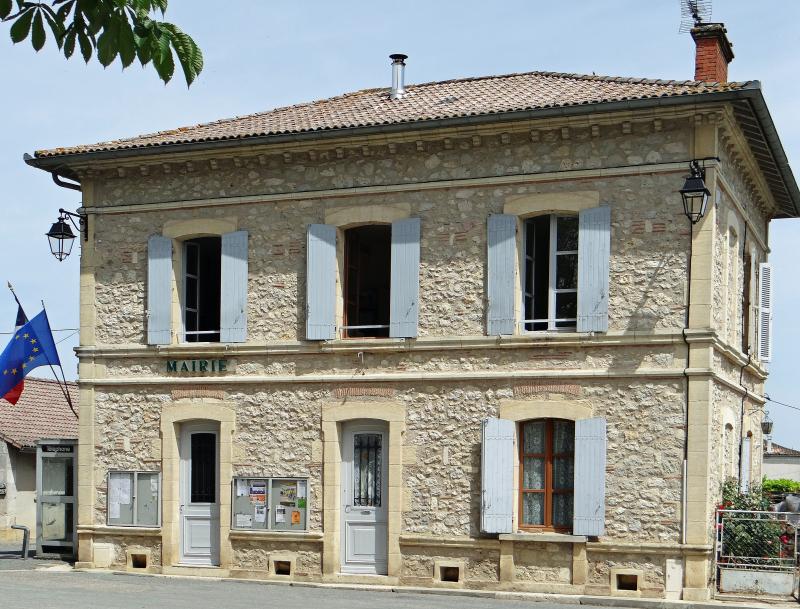 La mairie.