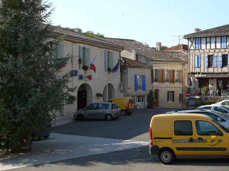 Montaigu-de-Quercy.