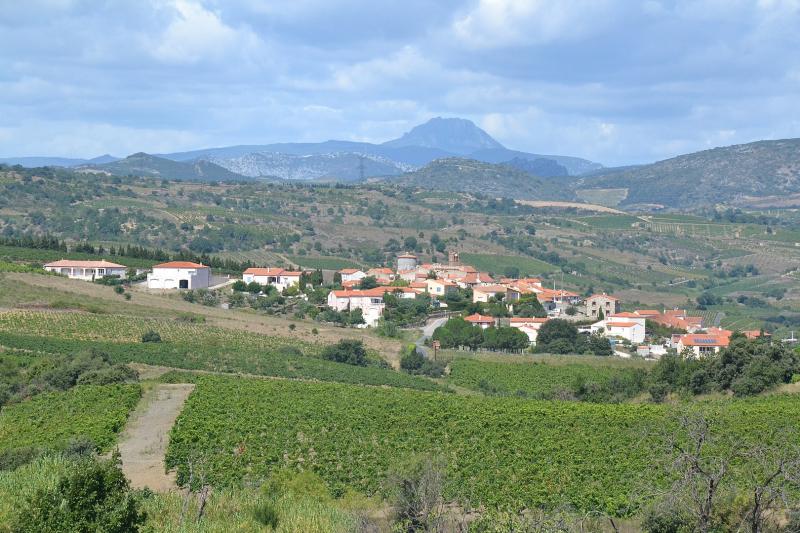 Montner et le pic de Bugarach.