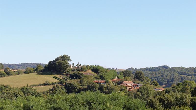 Vue générale de la commune de Mun, dans le département des Hautes-Pyrénées.