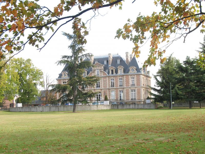Photo du château de Becheville, aux Mureaux, , en région Île-de-France.