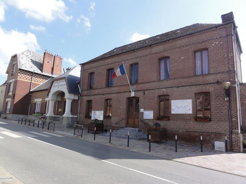 Mairie-école de Neuve-Maison, dans le département de l'Aisne.