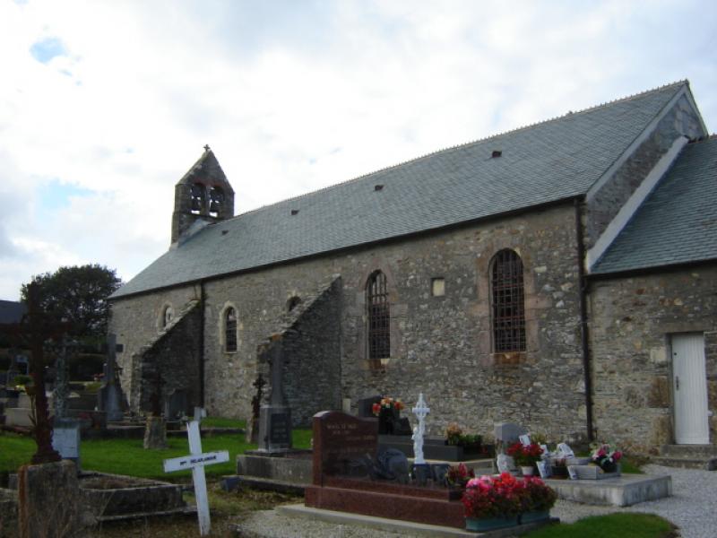 Église romane de Nouainville.