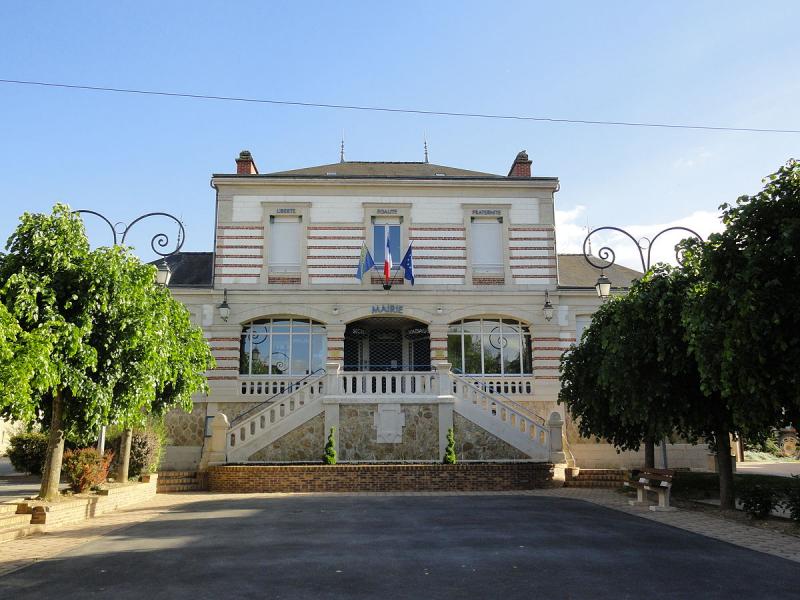 Mairie de Oiry, dans le département de la Mmrne. 