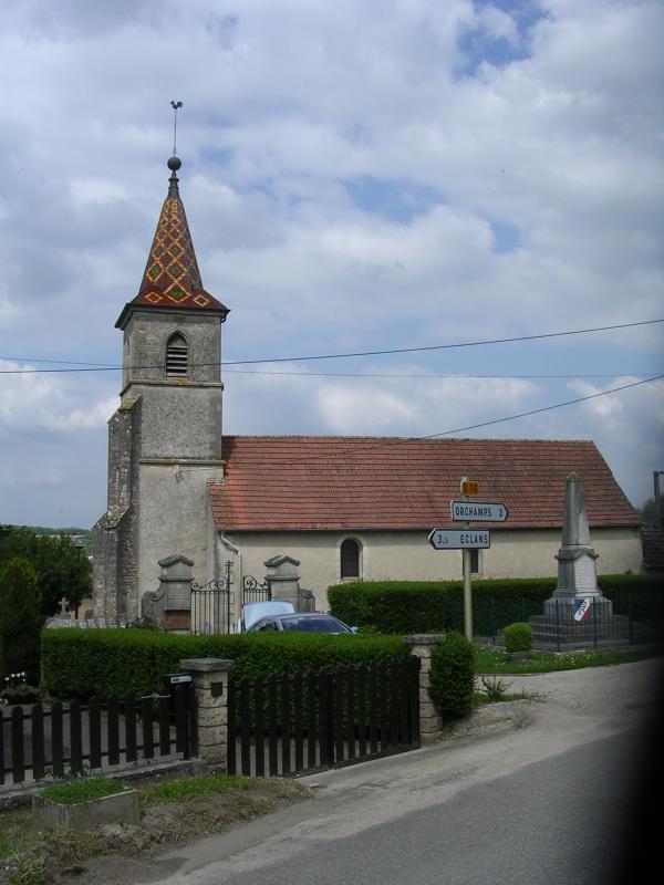 Église de la commune d'Our, dans le département du Jura.