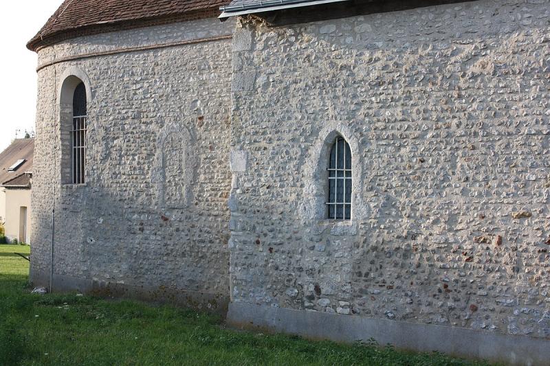 L'église de Ouzouer-des-Champs.
