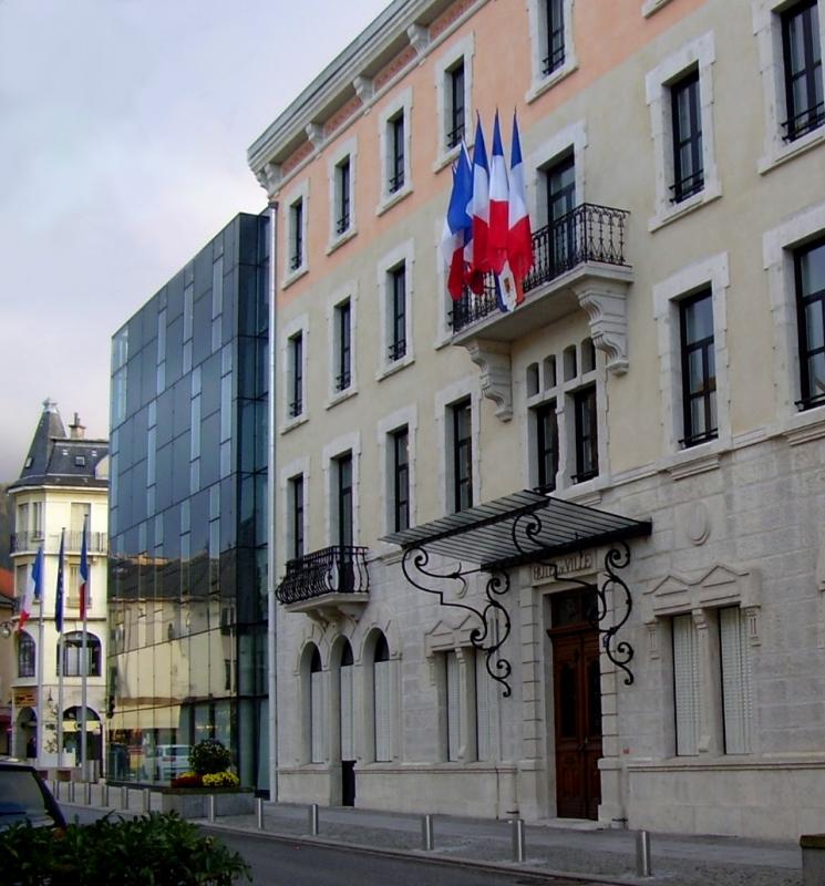 Photo de l'hôtel de ville d'Oyonnax, en région Auvergne-Rhône-Alpes.