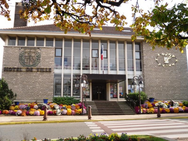 L’hôtel de ville.