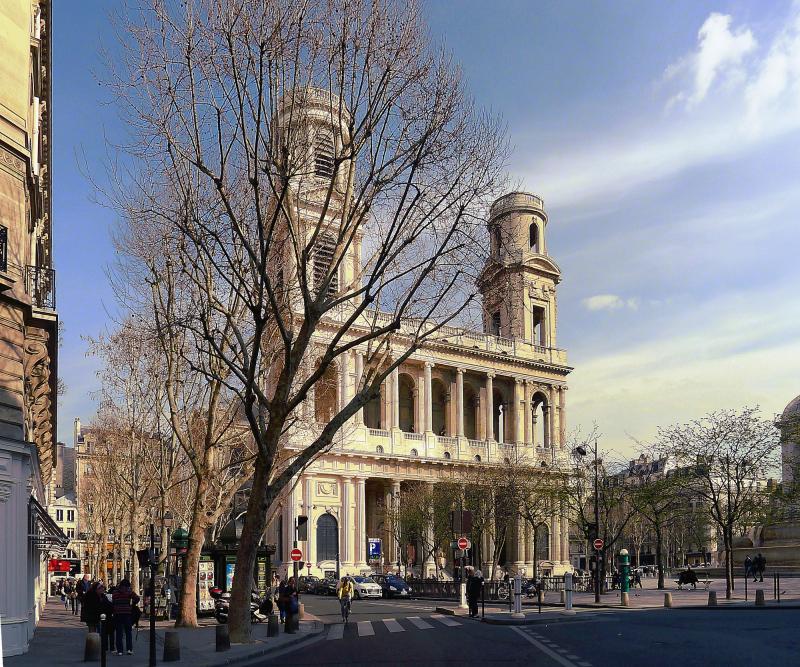 Photo de la place Sain-Sulpice, à Paris 6e Arrondissement, en région Île-de-France.