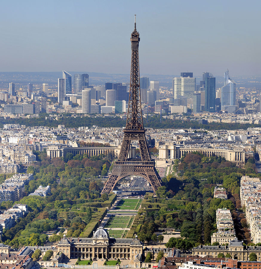 Paris : La Tour Eiffel et le Champ de Mars