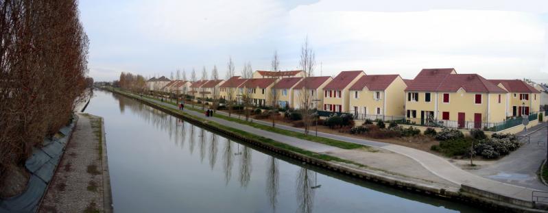 Photo du canal de l'Ourcq, aux Pavillons-sous-Bois, , en région Île-de-France.