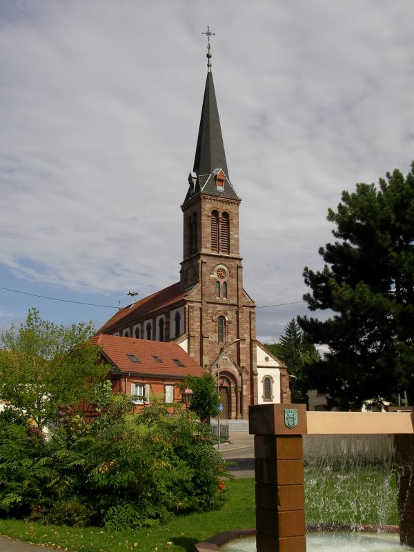 Photo de  l'église Saint-Maurice de Pfastatt, en région Grand-Est. 